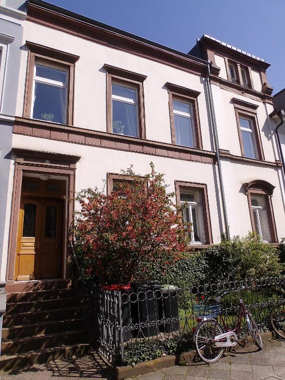 Ferienwohnung Am Schloss カールスルーエ エクステリア 写真